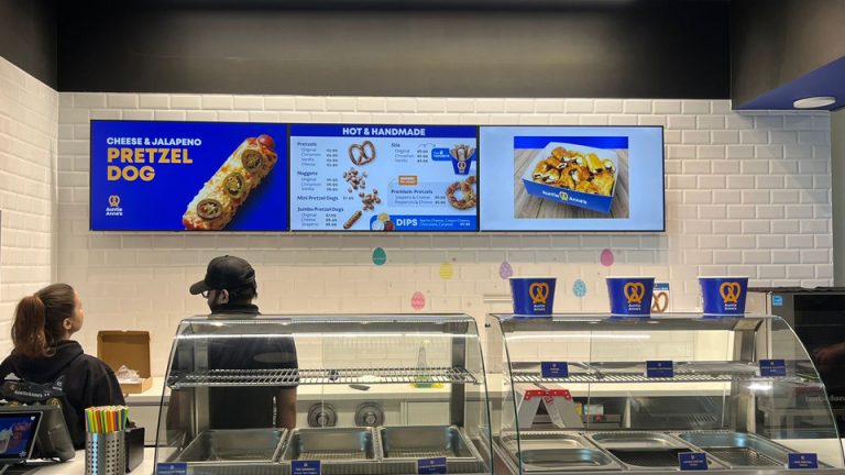 Digitale Menüboards in der Systemgastronomie