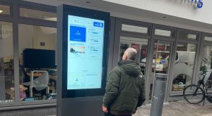 Digitale Info-Stele DIS-BL-55