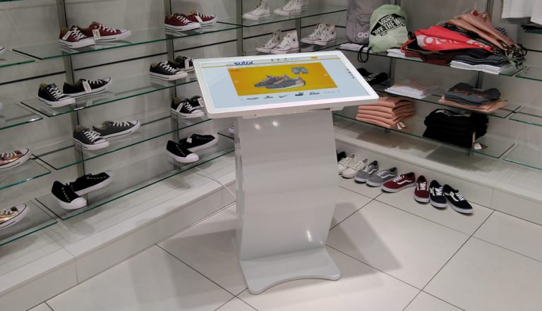 Touch-Table mit 32 Zoll Display